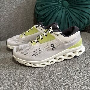 On Running Cloudstratus Shoes in Pearl and White